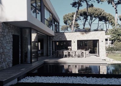 Villa d'architecte moderne avec piscine